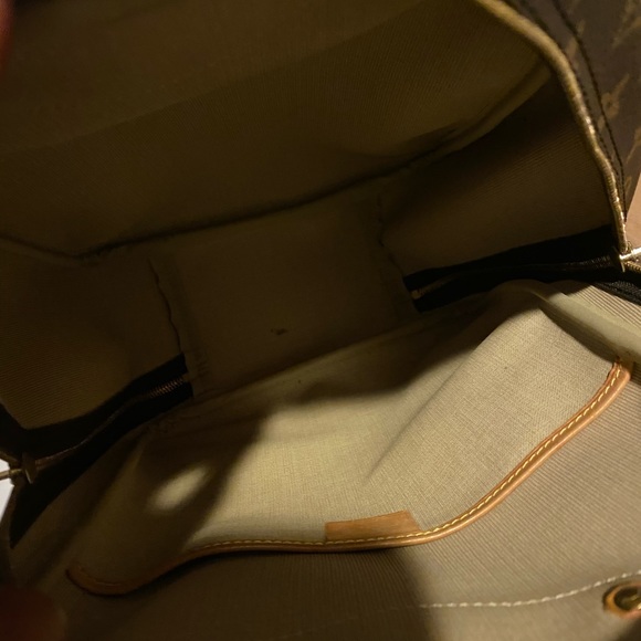 🚫SOLD🚫 Louis Vuitton Excursion Monogram Bag - Picture 9 of 11
